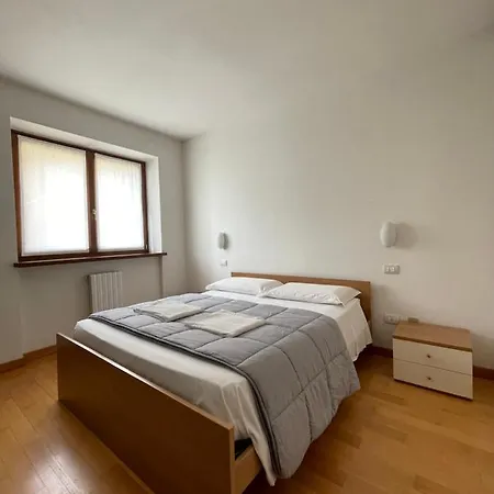 Apartamento Richi Rent 03 *