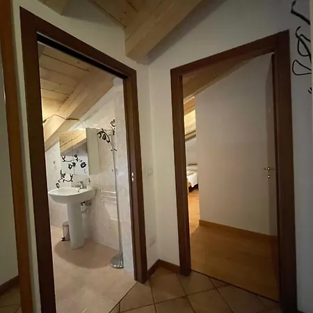 Apartamento Richi Rent 03 *